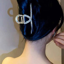 قباضة شعر بديكور حجر بلون فضي 