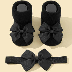 طقم جوارب مع ربطة راس للبنات الصغار اسود