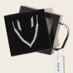 طقم قلادة وأقراط مزينة بحجر الراين - 3 قطع