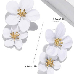 أقراط متدلية مزخرف بزهر