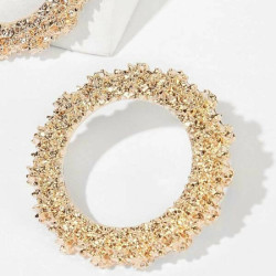 أقراط هوب مزخرفة