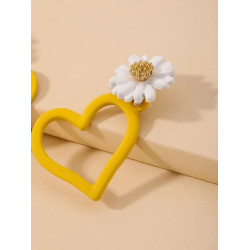 أقراط متدلي بديكور زهر وقلب