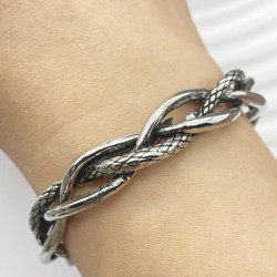 سوار مفتوح ملفوف