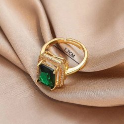 خاتم بشكل هندسي واحجار الراين