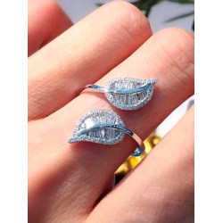 خاتم زركون مفتوح بشكل ورقة 