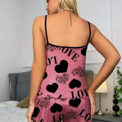 طقم بيجامة بجرافيك القلب وعبارة 