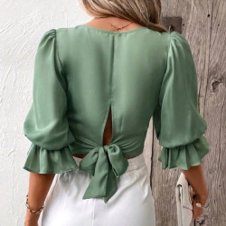 بلوزة قصيرة بربطة ظهر اكمام منتفضة
