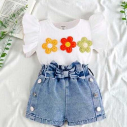 مجموعة من قطعتين كاجوال للبنات الصغار مزينة بورود