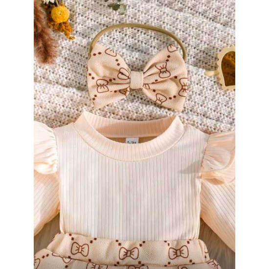 طقم بناتي للمواليد مع ربطة راس وجوارب