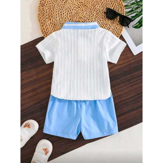 شورت وقميص للأولاد الصغار 