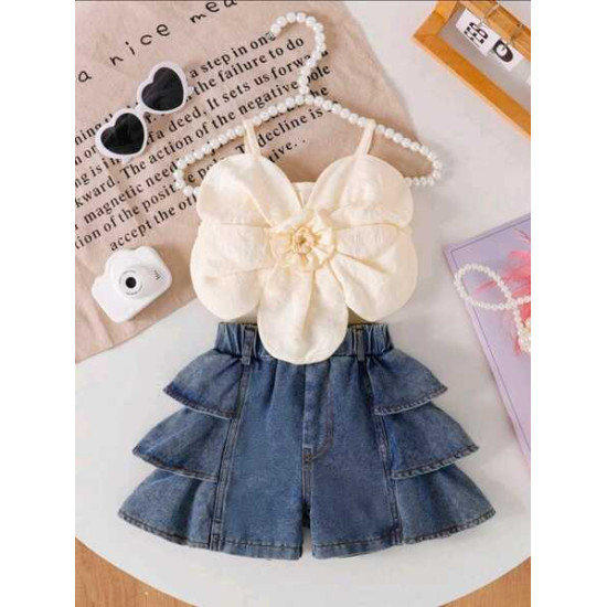 بلوزة بشكل وردة وتنورة جينز للصغار