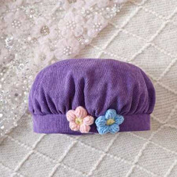 افرول وتي شيرت وقبعة للبنات الصغار مزين بورد