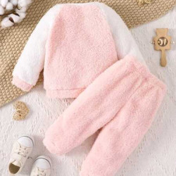 طقم بنات صغار فرو شتوي برسوم