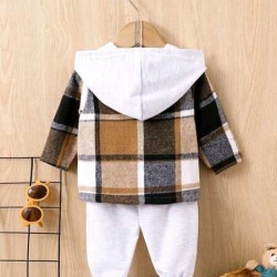 جاكيت مربعات ملونة قبعة مع بنطلون بدون تي شيرت 