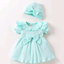 فستان مولودة صغيرة