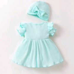 فستان مولودة صغيرة