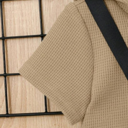 تي شيرت بقبعة وشورت وحقيبة للأولاد الصغار