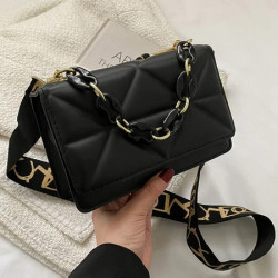 حقيبة مربعة بسلسلة 