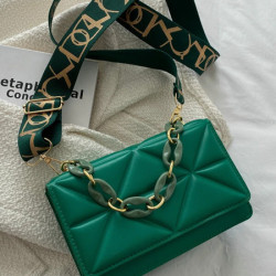 حقيبة مربعة بلون اخضر داكن 