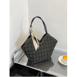 حقيبة كتف بنمط مربعات بوشاح